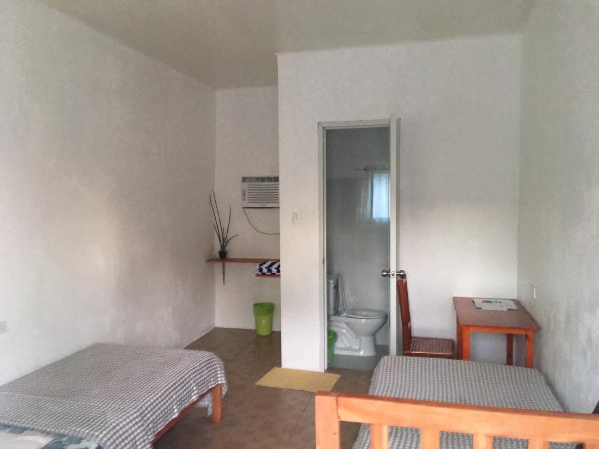 D & N Lodge Daanbantayan エクステリア 写真